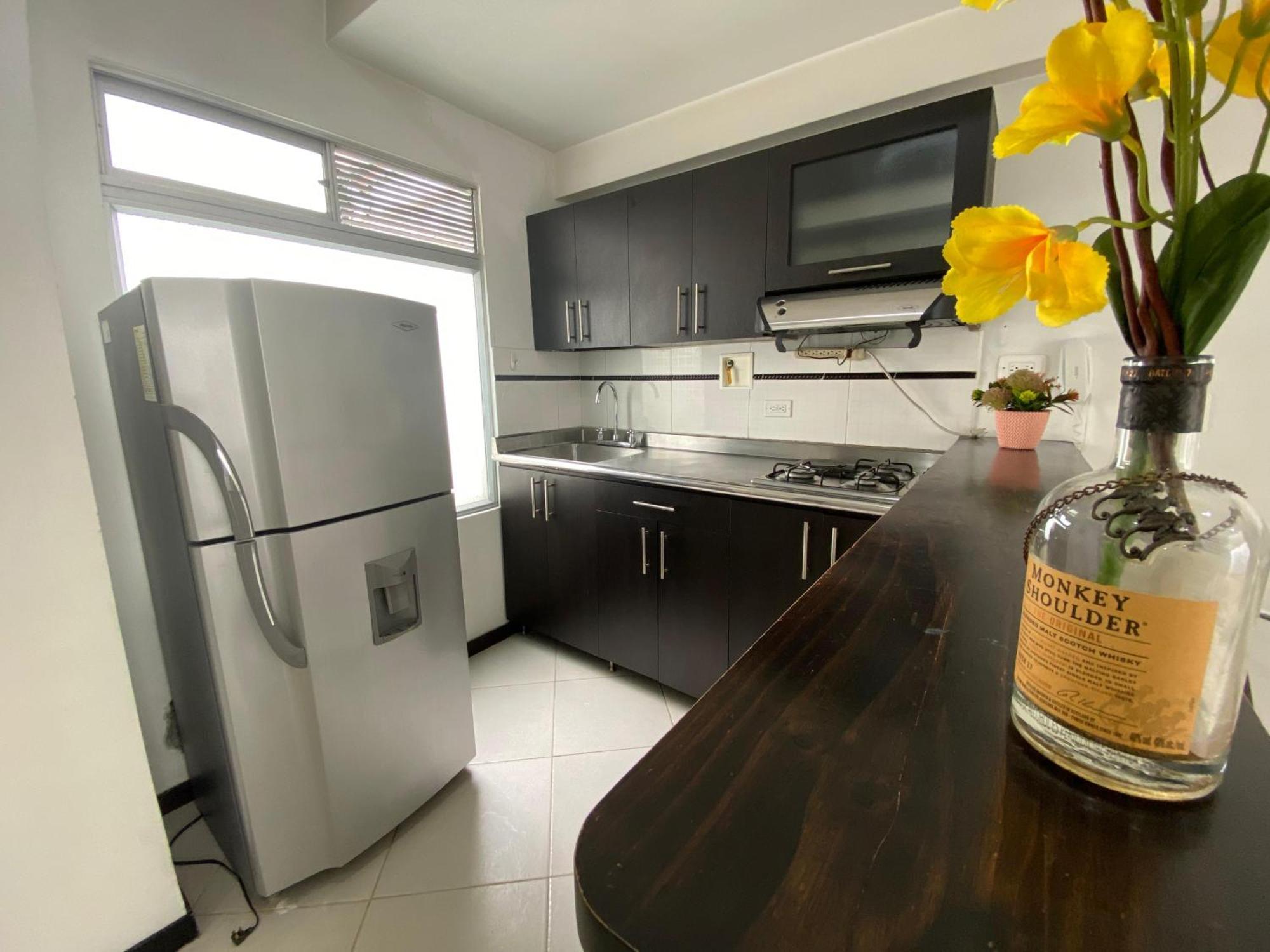 Apartaestudios Laureles Medellín Extérieur photo